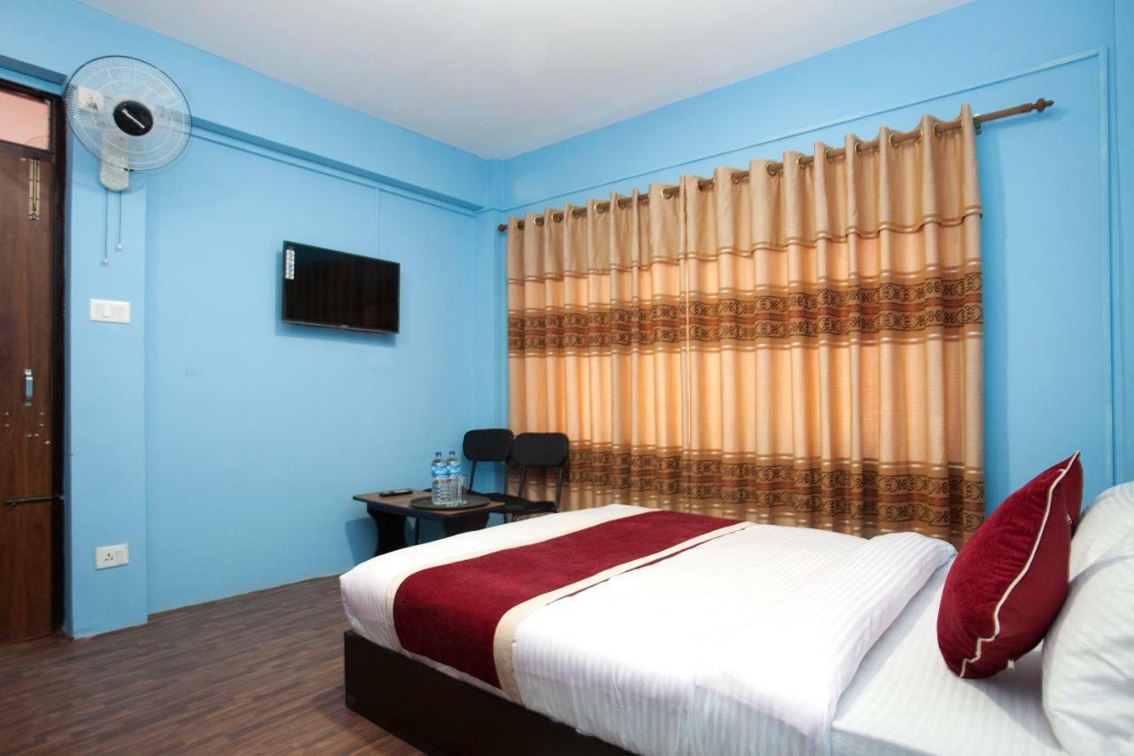 Hotel Crossroads كاتماندو المظهر الخارجي الصورة