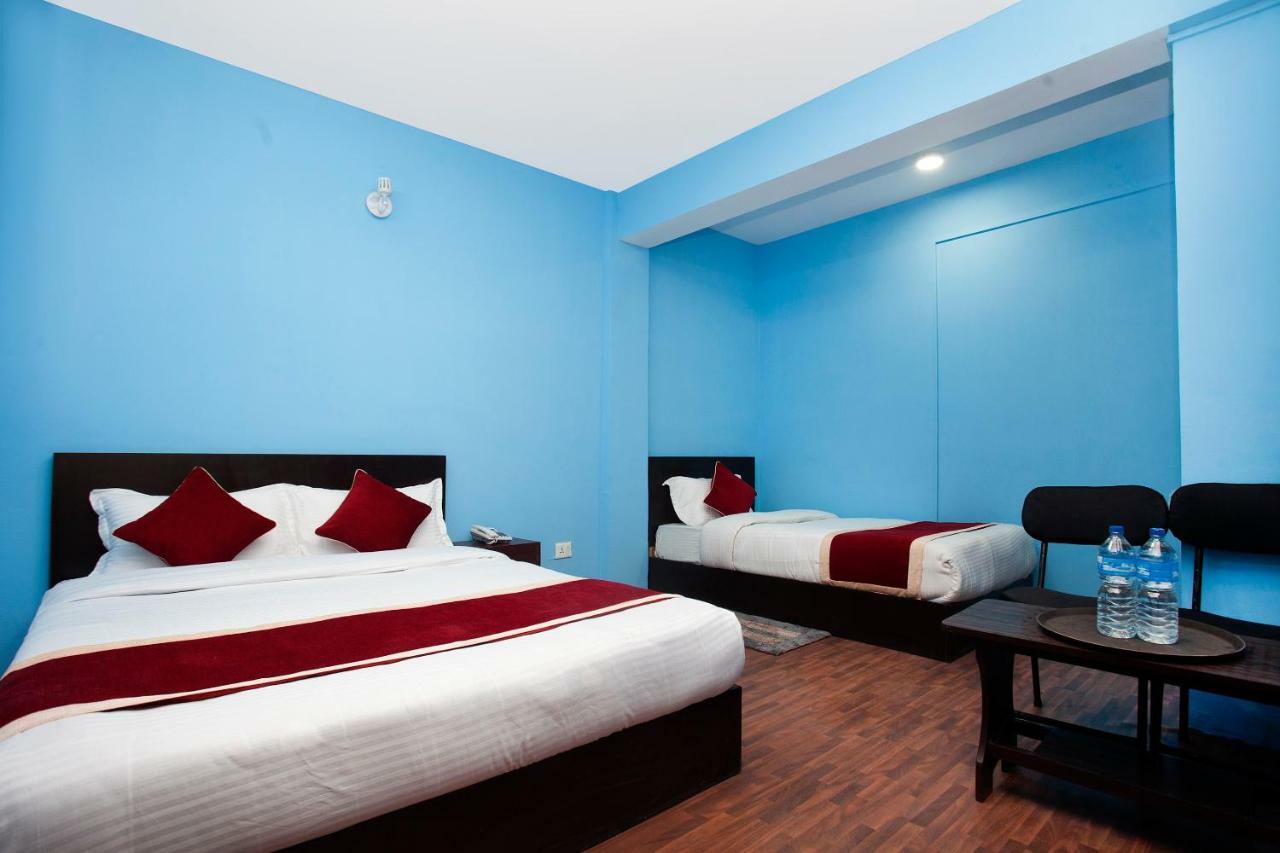 Hotel Crossroads كاتماندو المظهر الخارجي الصورة